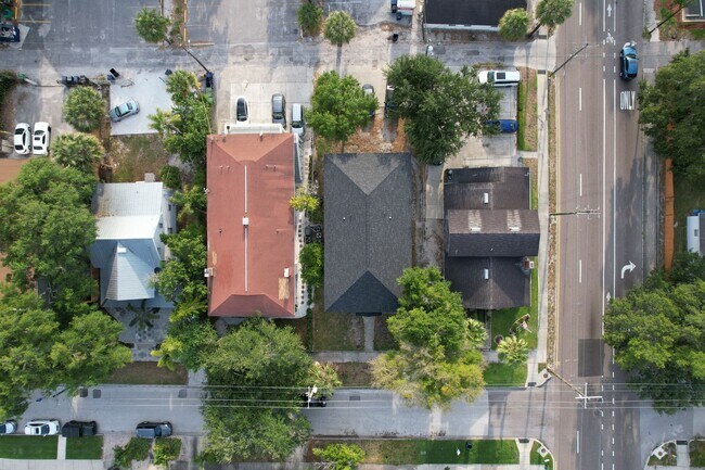 Primary Photo - 203 S Westland Ave
