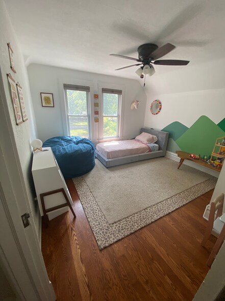 Walls have been repainted all white - 1508 N Broad St