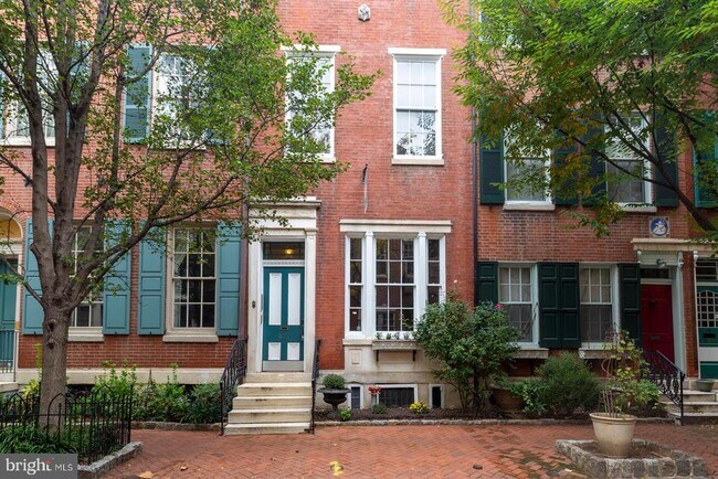 Building Photo - 927 Clinton St
