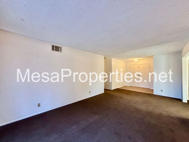 Building Photo - 14216 Brentwood Dr