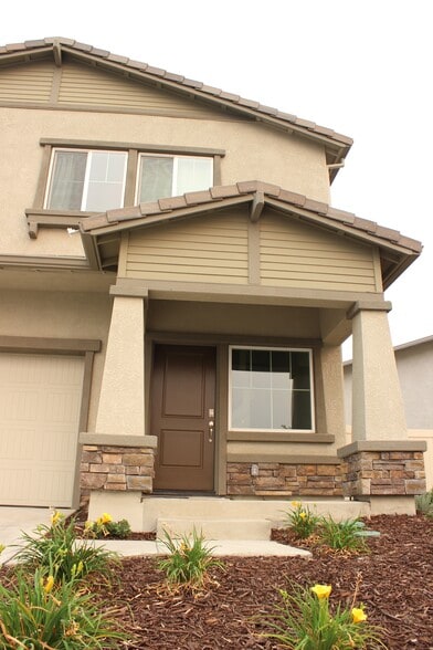 Building Photo - 3740 Cedargate Way