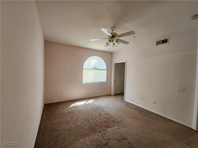 Building Photo - 2925 Wigwam Pkwy
