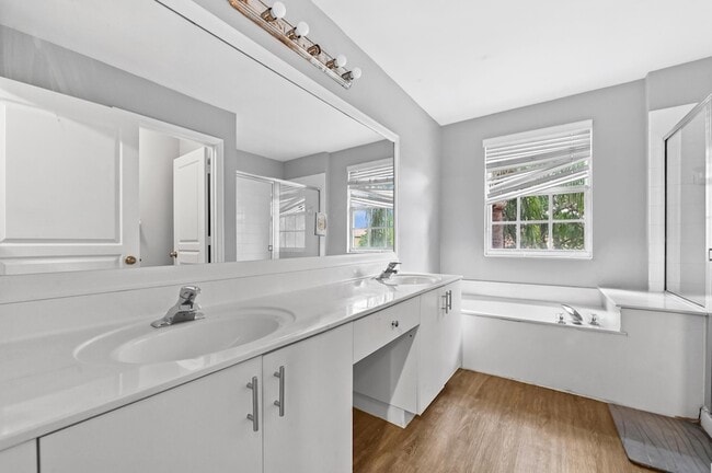 Building Photo - 5049 Starblaze Dr