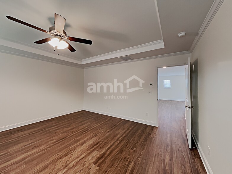 Building Photo - 12030 Riley Nicholes Wy