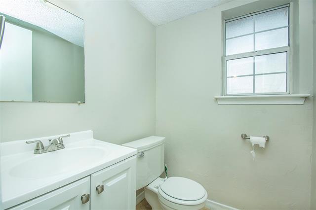 Building Photo - 12831 Pandora Dr