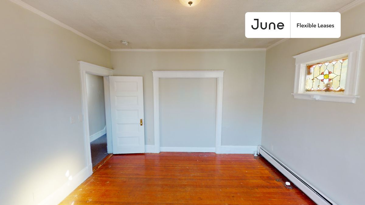 Building Photo - 20 Alcott St