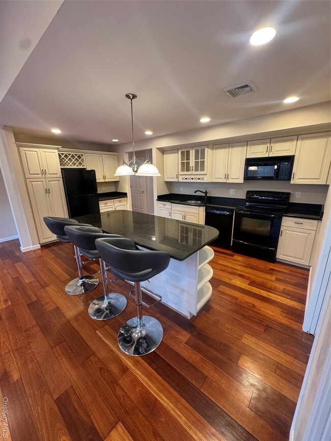 Building Photo - 1125 7th St