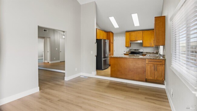 Building Photo - 340 Mokelumne Dr