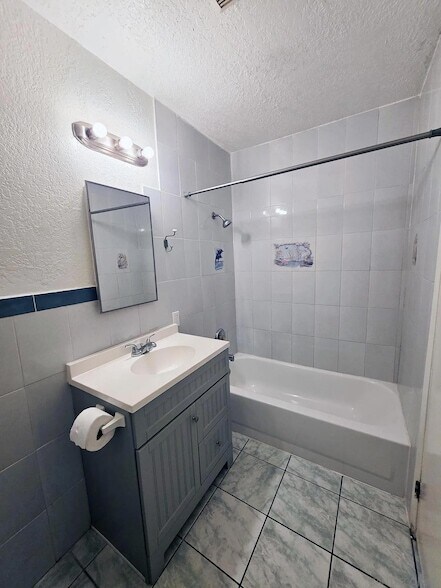 Building Photo - 4056 Van Dyke Ave