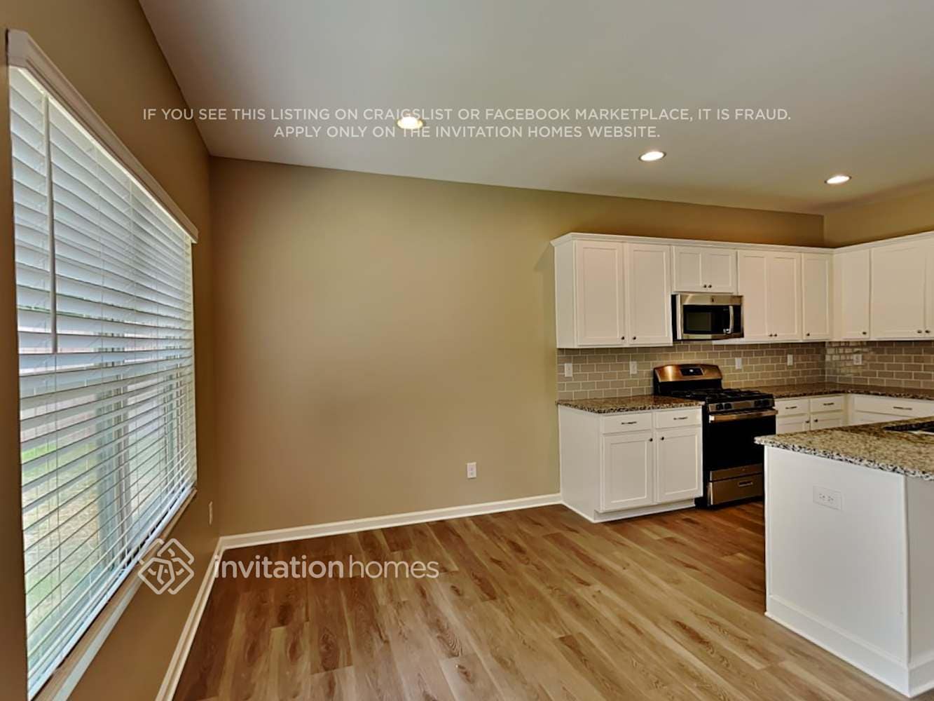 Building Photo - 544 S Fortune Way