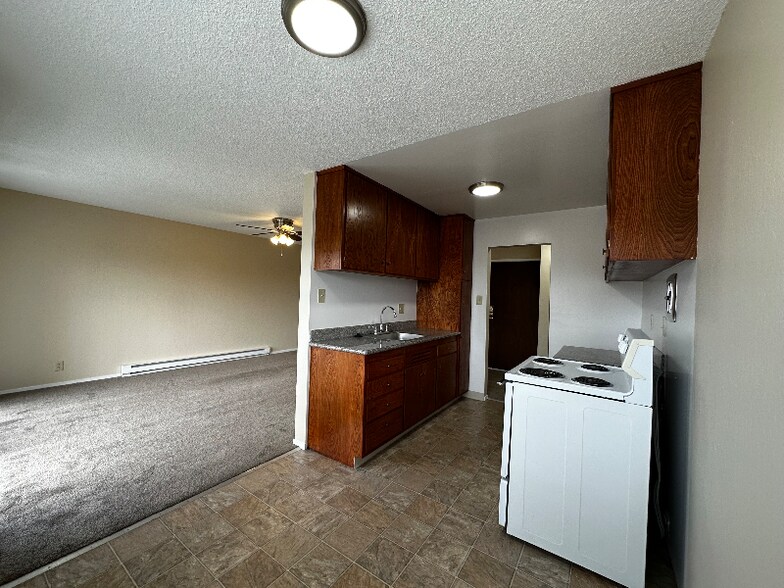 Building Photo - 200 Fairmount Ave