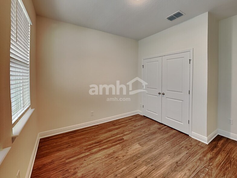 Building Photo - 2869 Ponds Trl