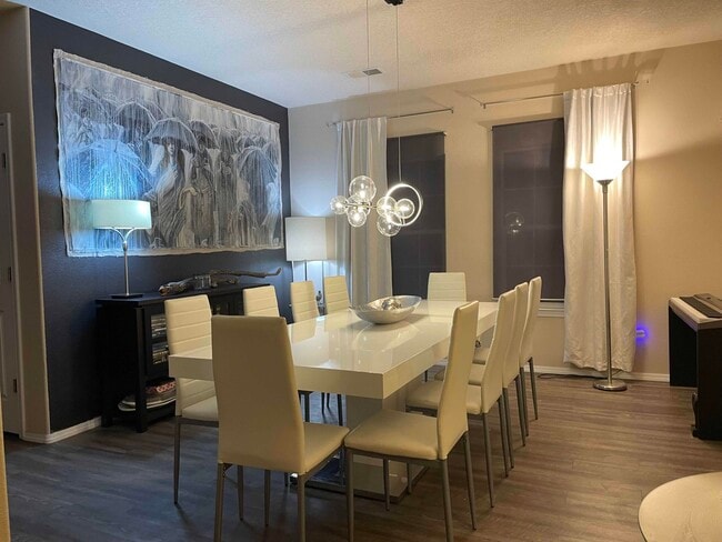 Building Photo - 939 Tambora St NW