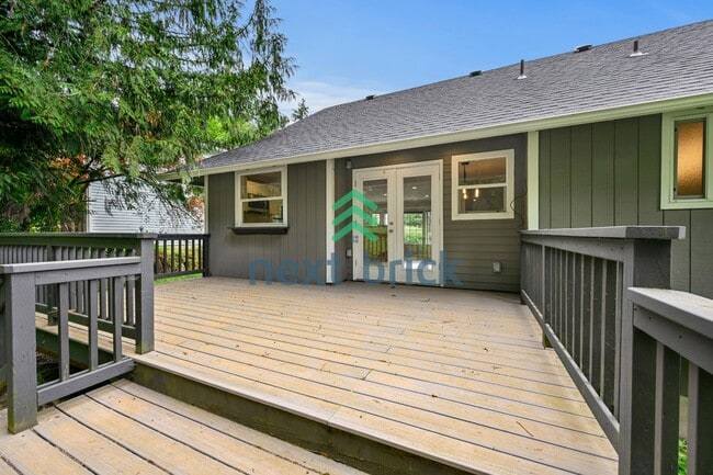 Building Photo - Move-In Ready 4 Bedroom Home in Prime Bellevue Location