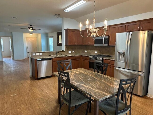 Building Photo - 218 Wildcat Dr