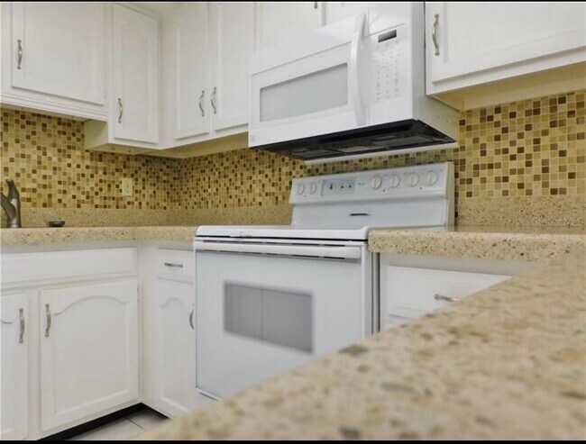 Building Photo - 3405 Dumaine Ct