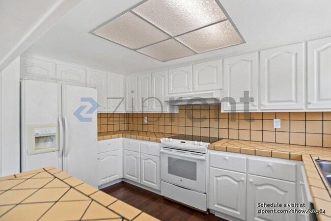Building Photo - 307 Boulder Dr