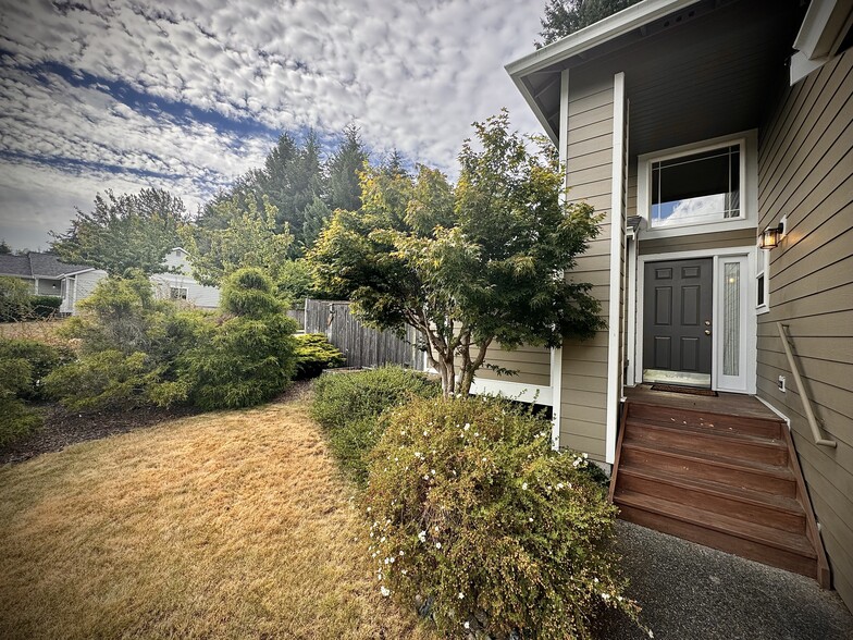 Building Photo - 3001 140th Pl SE