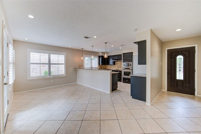 Building Photo - 11830 Oak Meadow Dr
