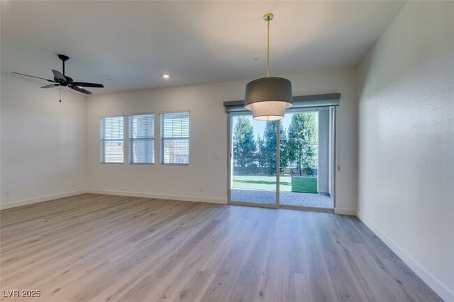 Building Photo - 568 Clover Bar Ln