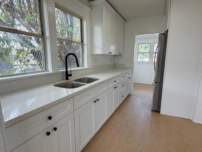 Building Photo - 7707 Miramonte Blvd