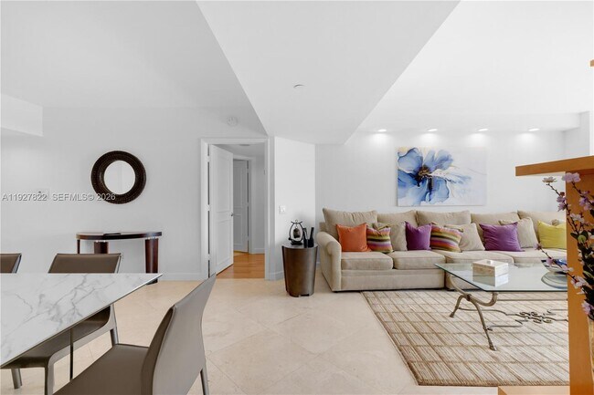 Building Photo - 21055 Yacht Club Dr