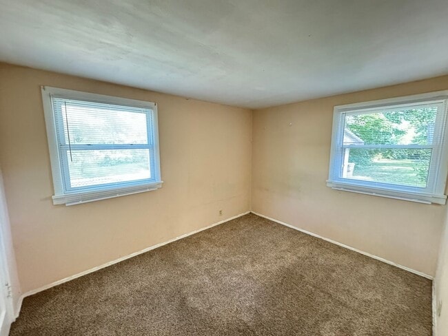 Building Photo - Charming 2-Bedroom, 1-Bathroom Home – $1,195/Month | 1,068 Sq. Ft.