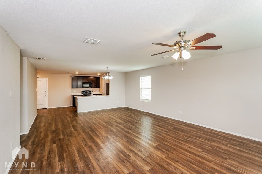 Building Photo - 14356 Cloudview Way