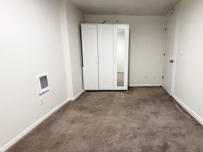 Building Photo - 517 E 500 S