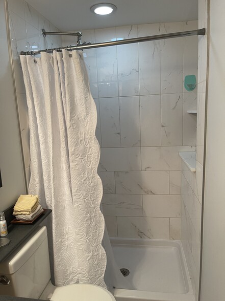 Tiled shower - 174 Cotton Way