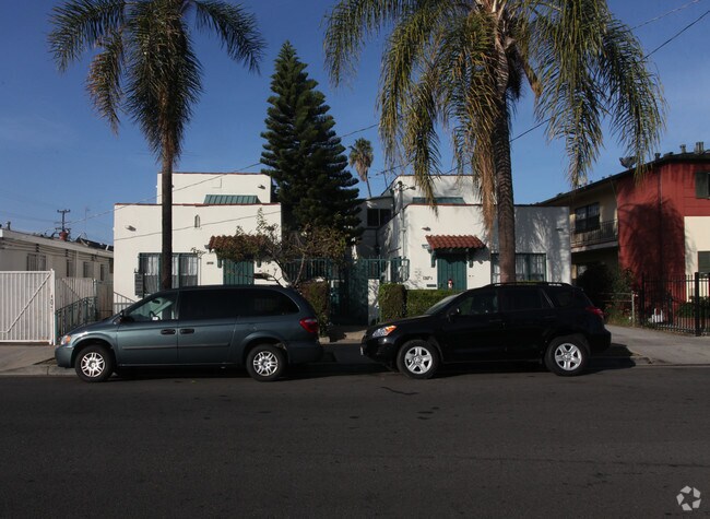 Building Photo - Gillman Apartments