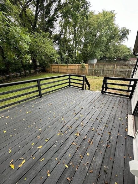 Building Photo - 414 Hollywood Dr