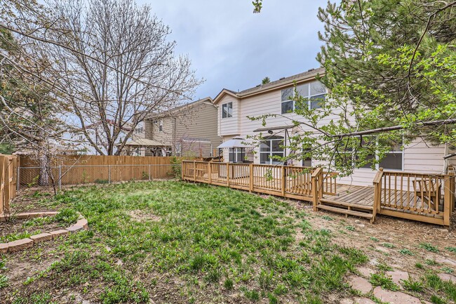Building Photo - **Spacious, Light-Filled 4 bed, 4 bath wit...