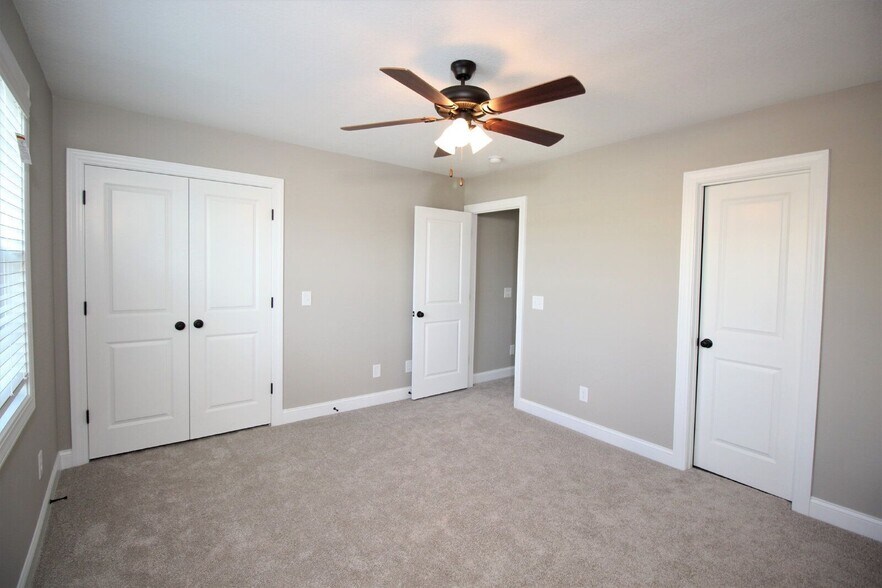 Building Photo - 3329 Briarcliff Dr