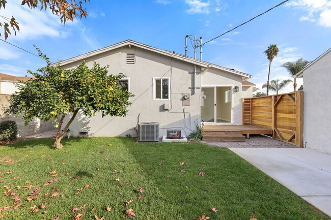 Building Photo - 6535 Ben Ave