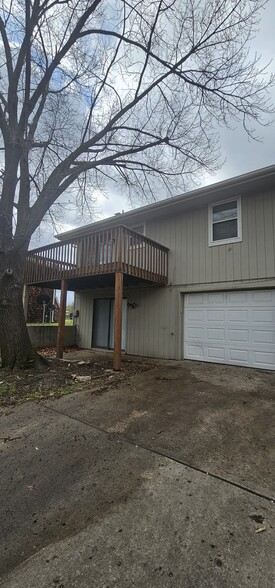 Building Photo - 11418 E 71st St