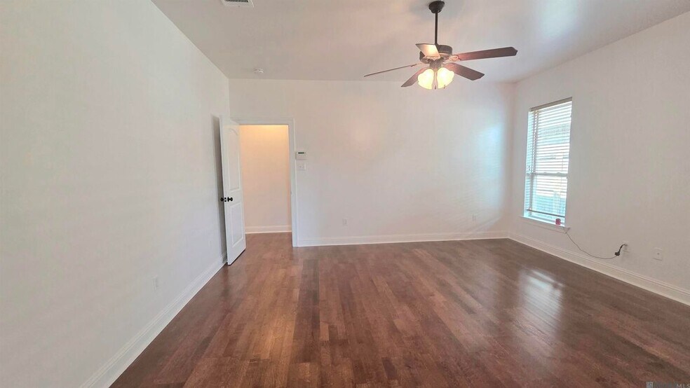 Building Photo - 10028 Savannah Jane Ln