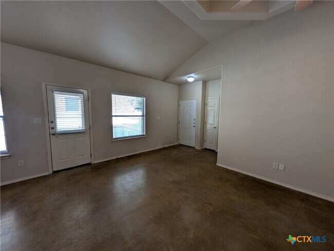 Building Photo - 208 Anne Louise Dr