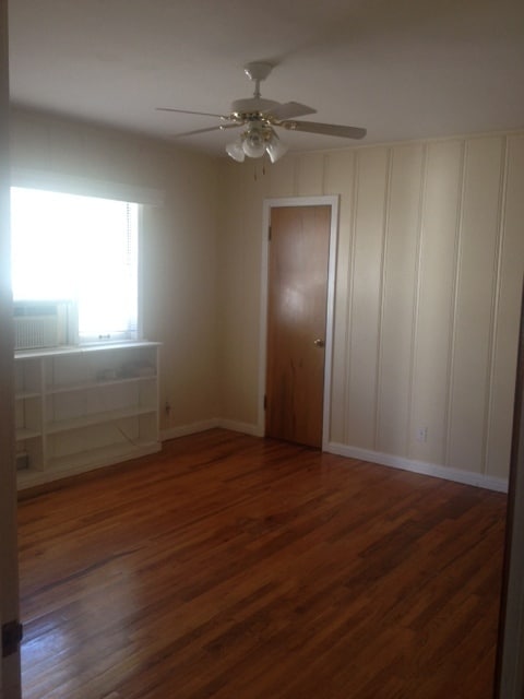 Building Photo - CLASSIC HOME CORNER LOT HARDWOOD FLOORS