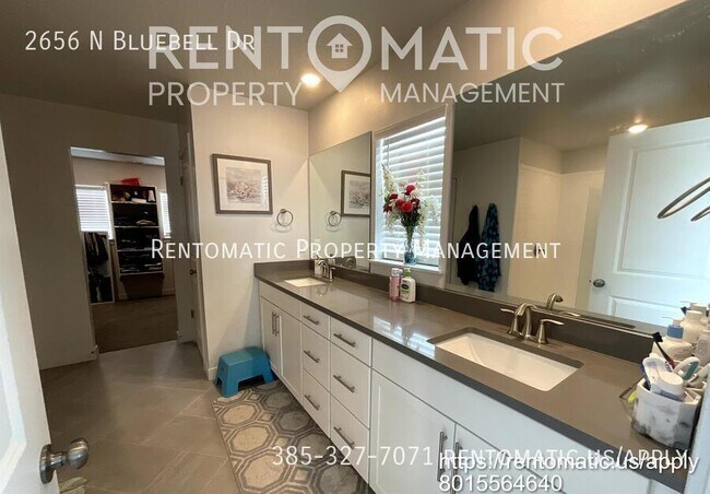 Building Photo - 2656 N Bluebell Dr
