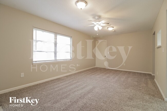 Building Photo - 1340 Sharon Dr