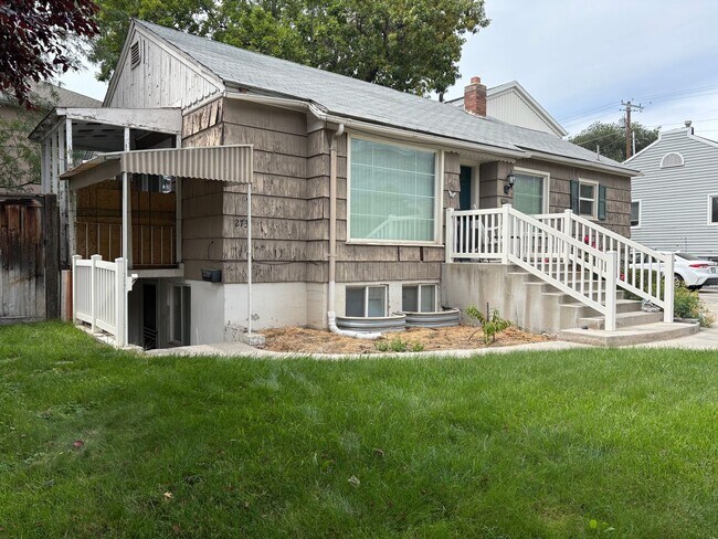 Building Photo - Genevieve House