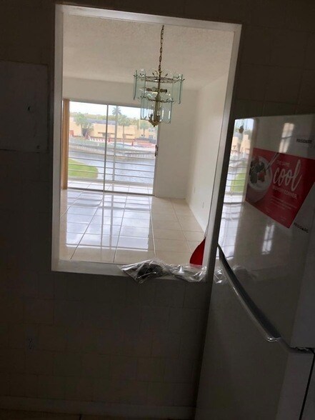 Building Photo - 8110 Sunrise Lakes Blvd