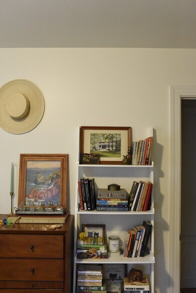 Building Photo - 1113 Ardmore Dr