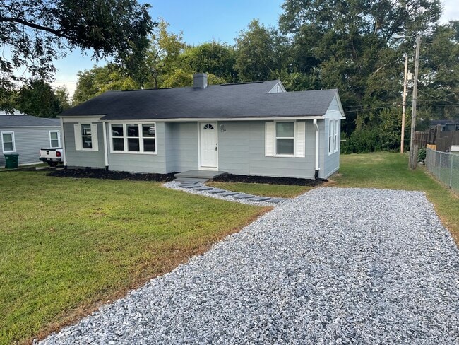 Primary Photo - 539 Houston St