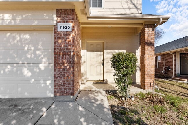 Primary Photo - Charming 3-Bedroom Home in Villages of Woo...