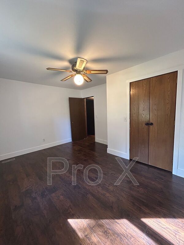 Building Photo - 6 Lambeth Cir