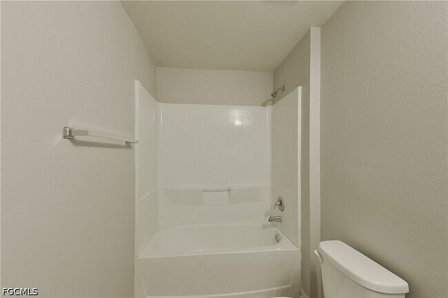Building Photo - 2227 NW 11th Ct