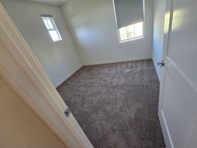Building Photo - 3956 Aristotle Cir