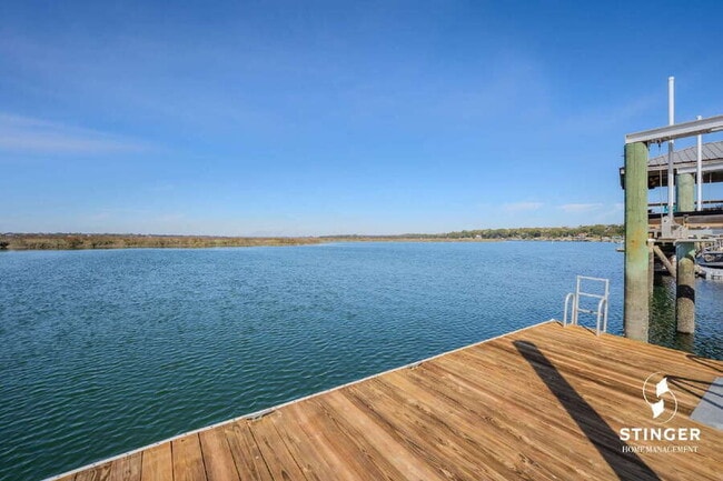 Building Photo - 73 Sunset Blvd